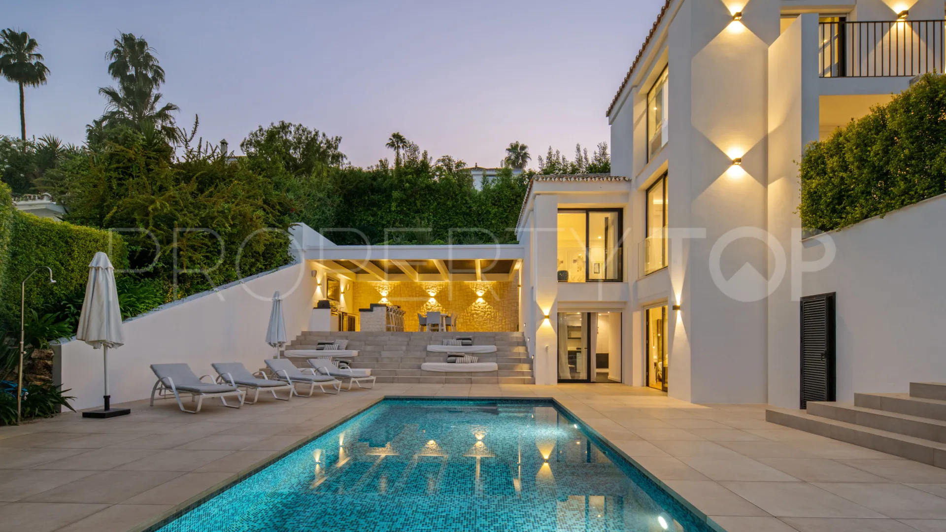 Villa for sale in Los Naranjos Hill Club
