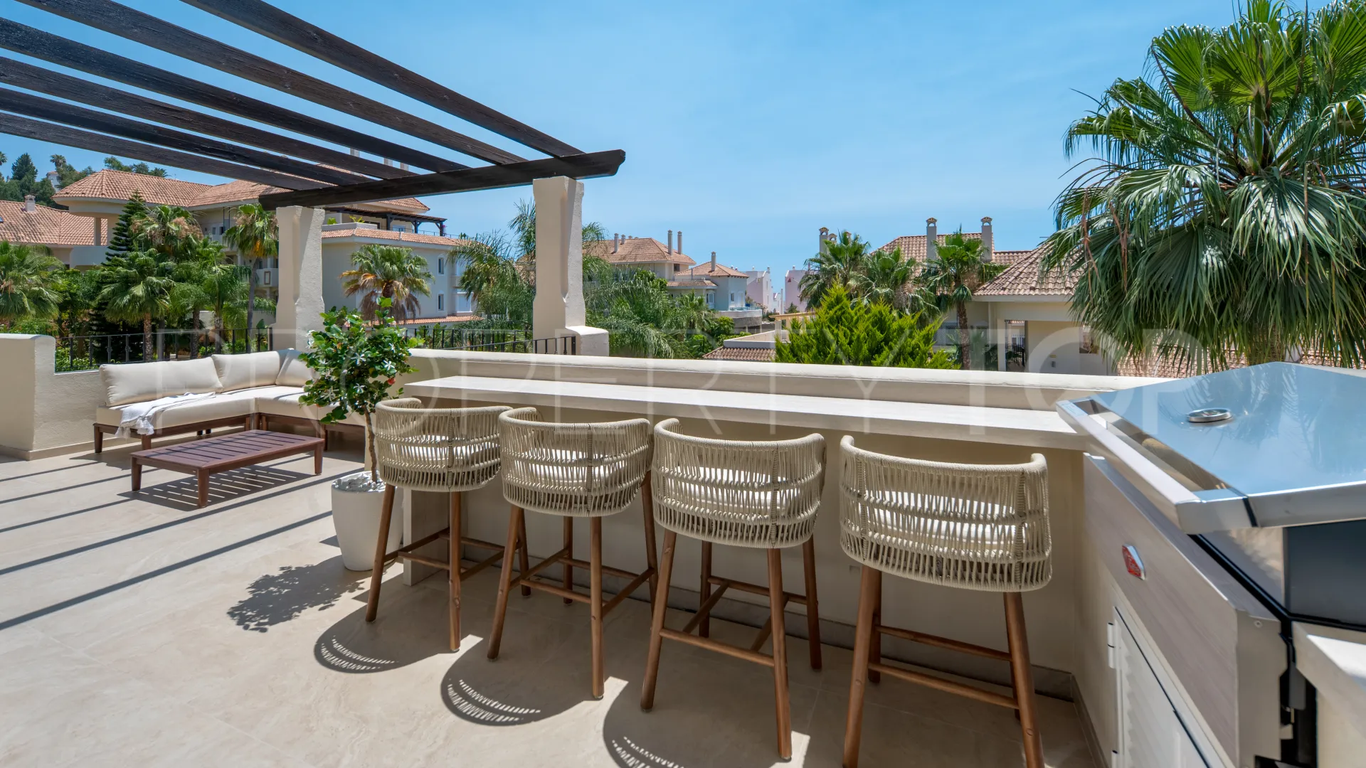 3 bedrooms Aloha Hill Club penthouse for sale