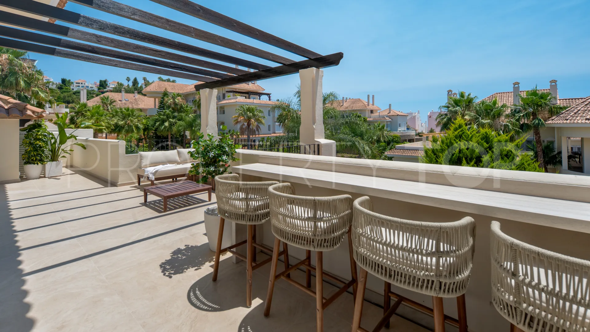 3 bedrooms Aloha Hill Club penthouse for sale