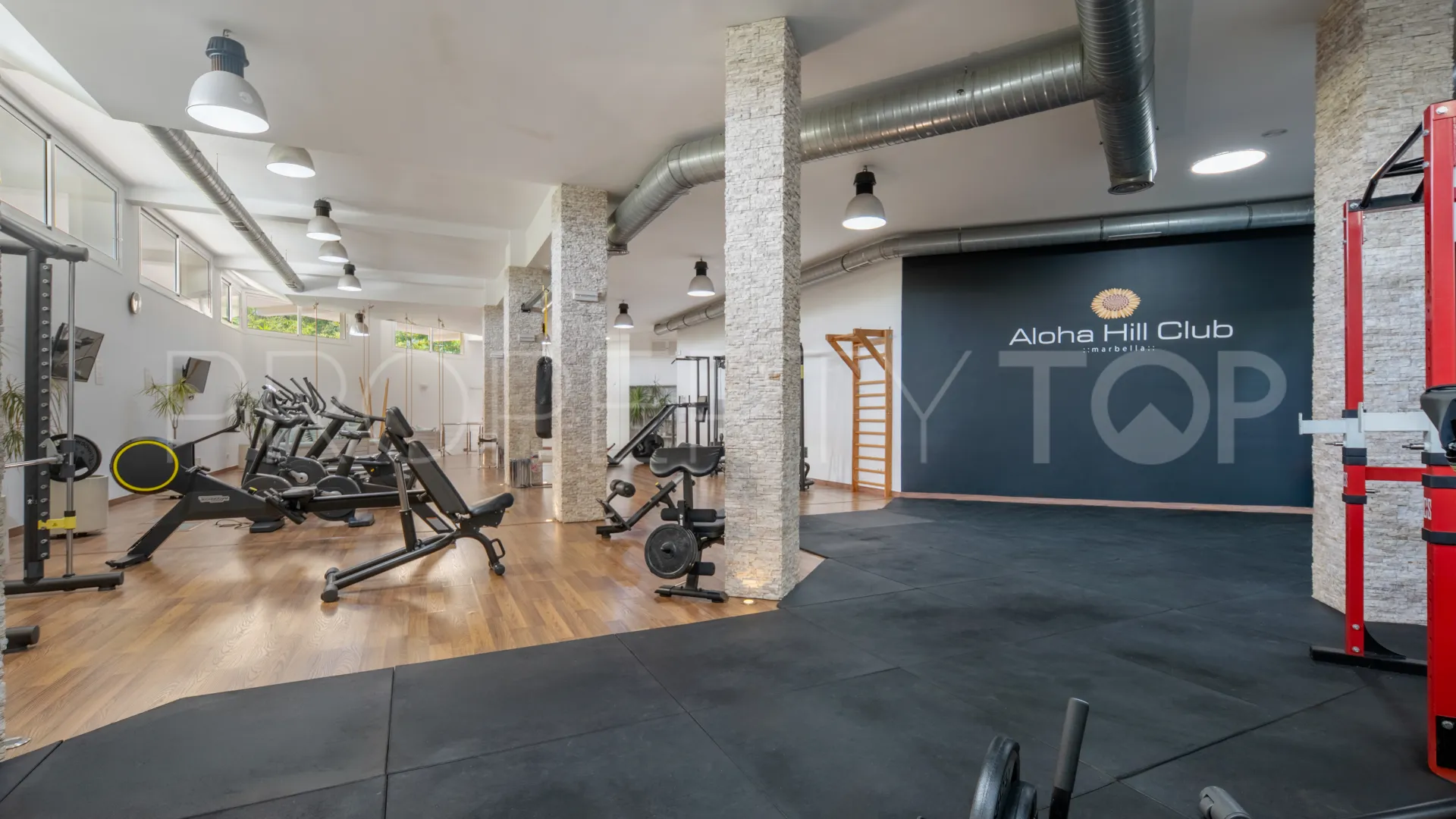 3 bedrooms Aloha Hill Club penthouse for sale