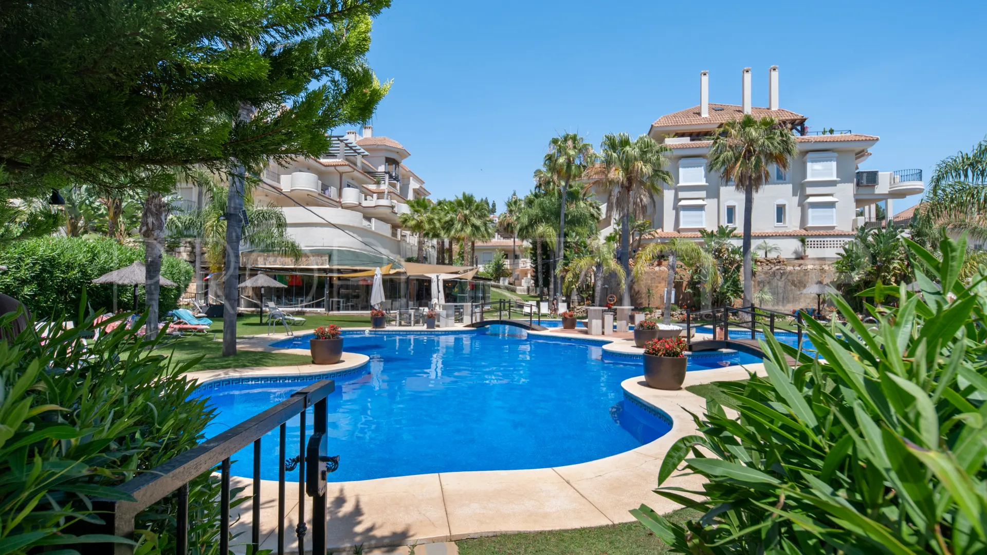 3 bedrooms Aloha Hill Club penthouse for sale