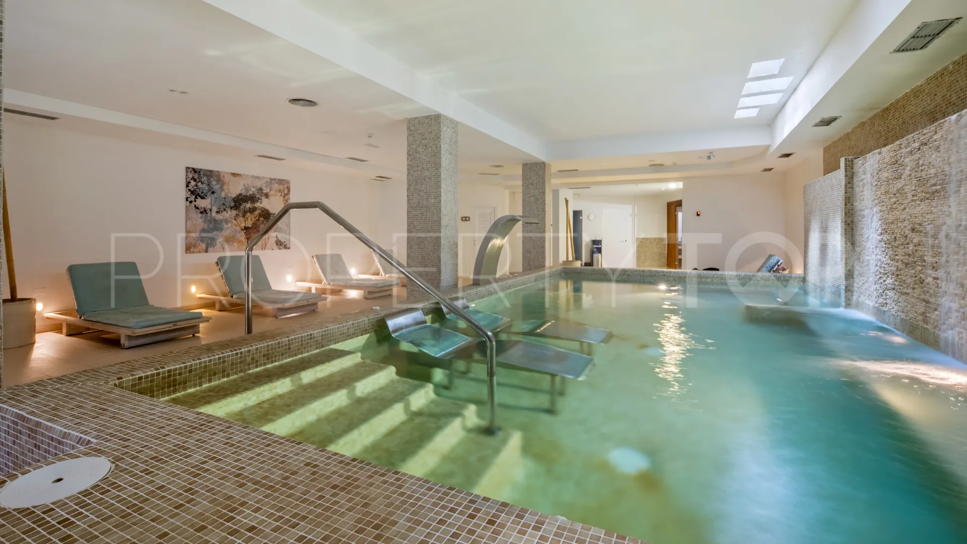 3 bedrooms Aloha Hill Club penthouse for sale