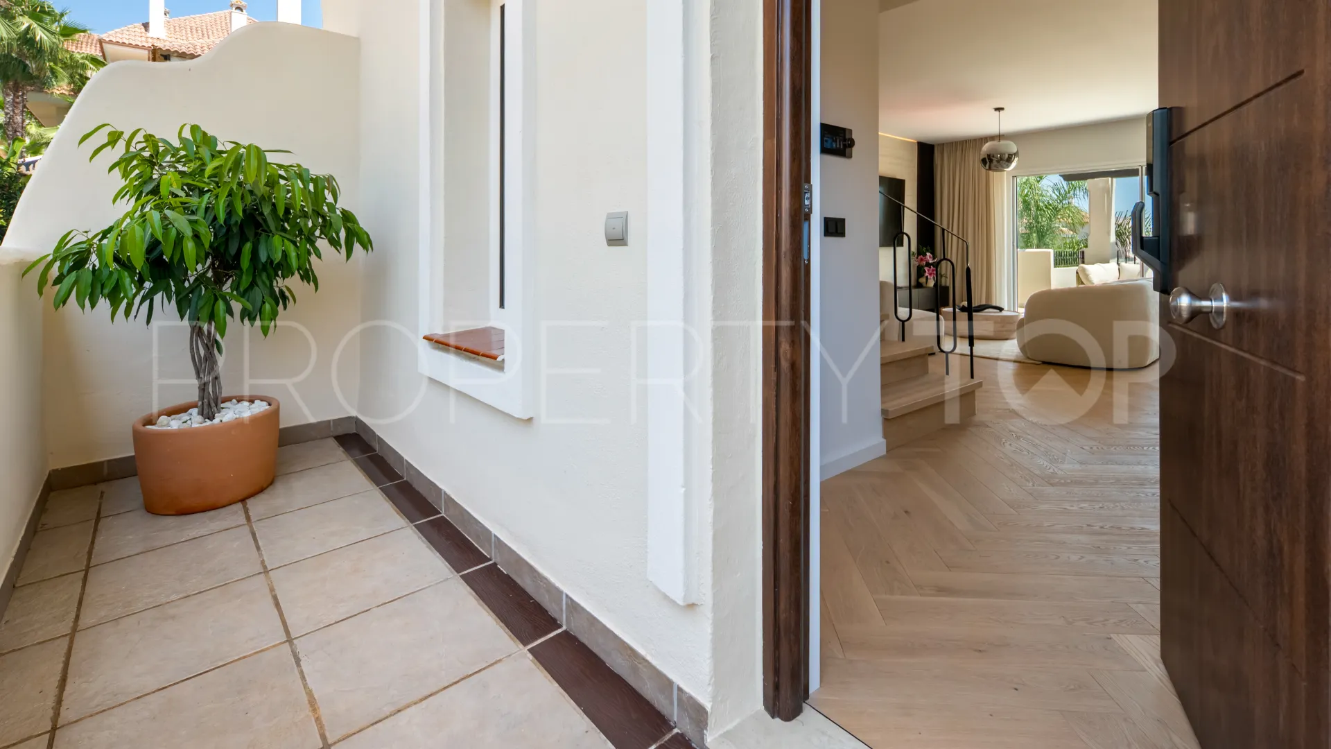 3 bedrooms Aloha Hill Club penthouse for sale