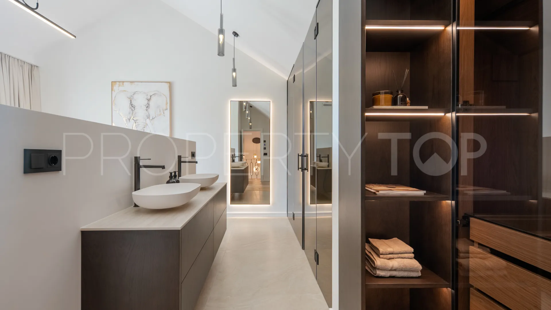 3 bedrooms Aloha Hill Club penthouse for sale