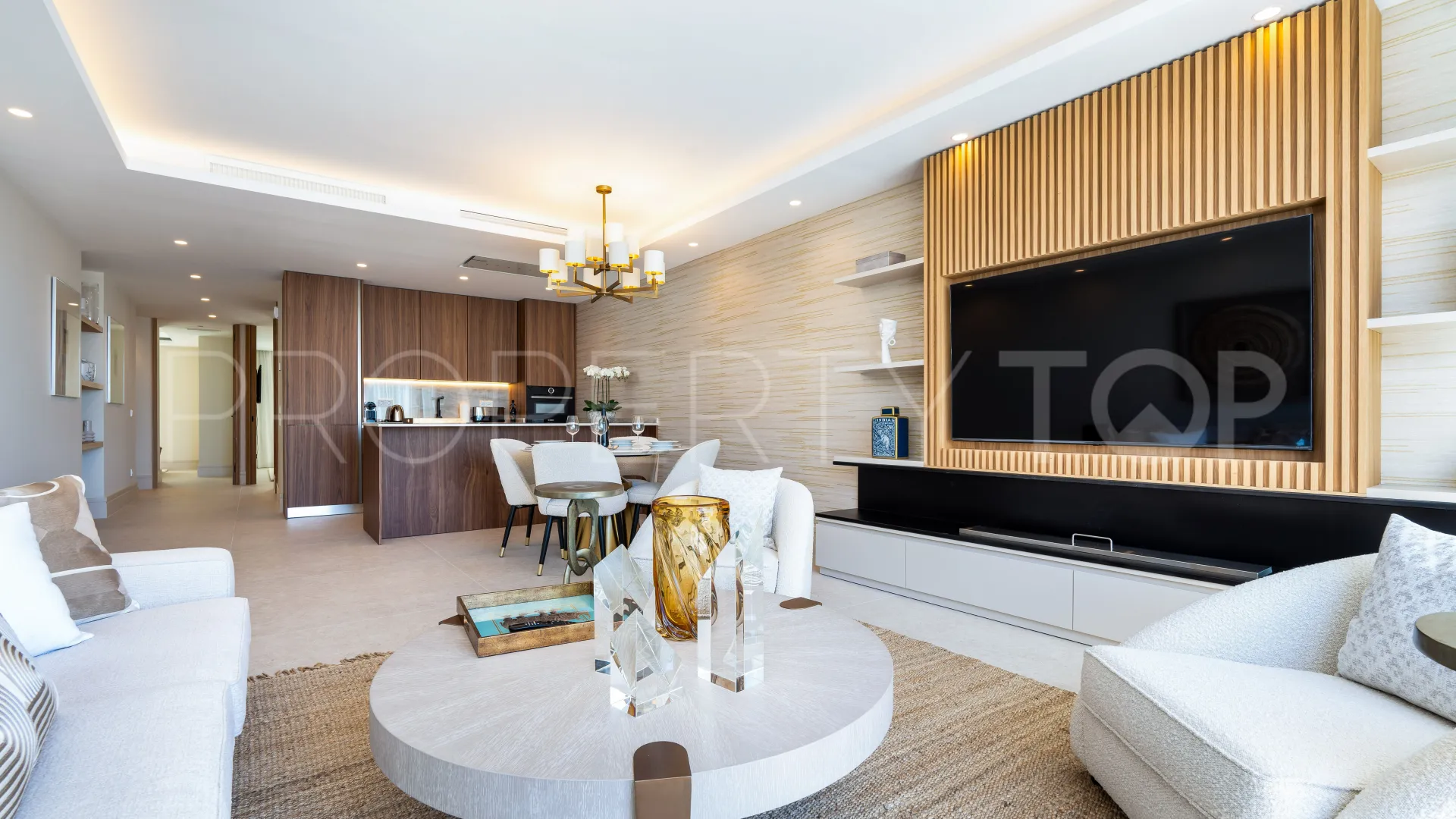 Apartamento con 2 dormitorios en venta en Marbella - Puerto Banus