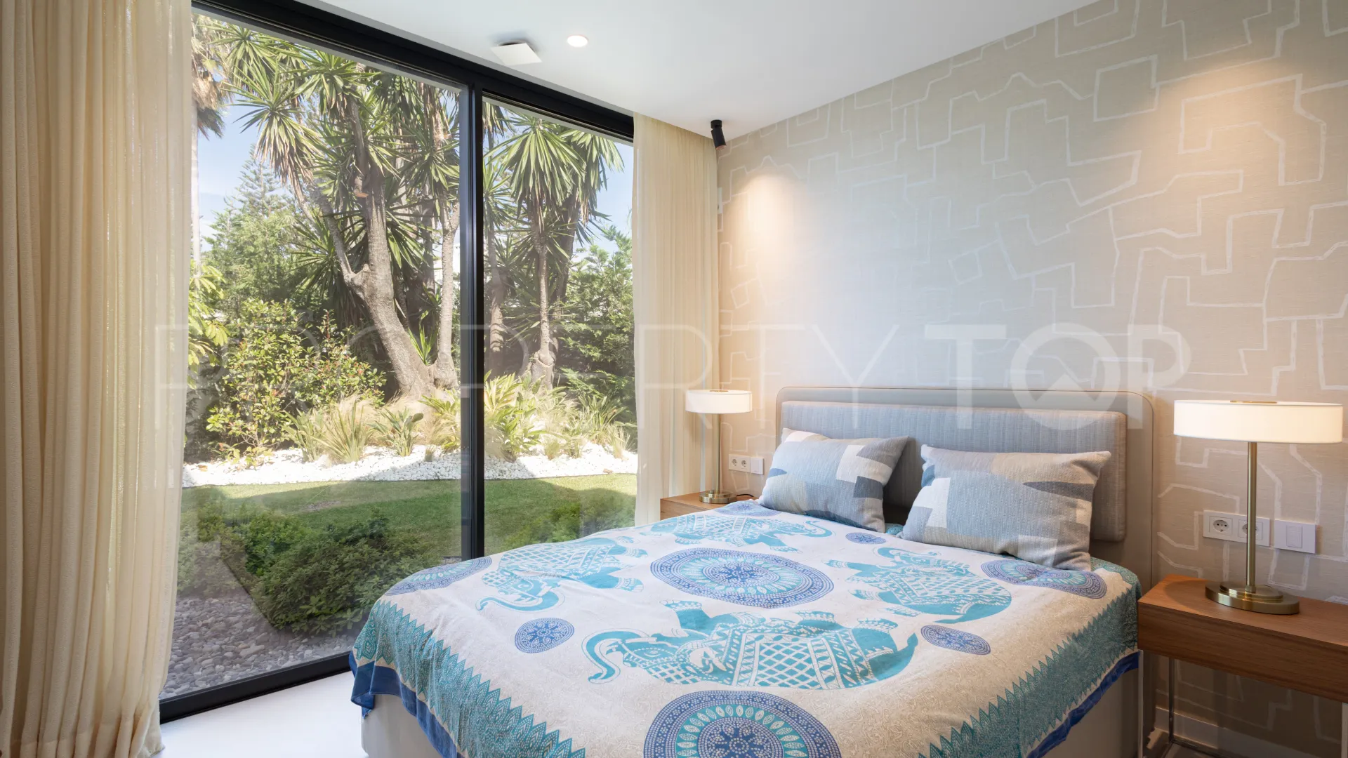 Villa con 3 dormitorios en venta en Cortijo Blanco