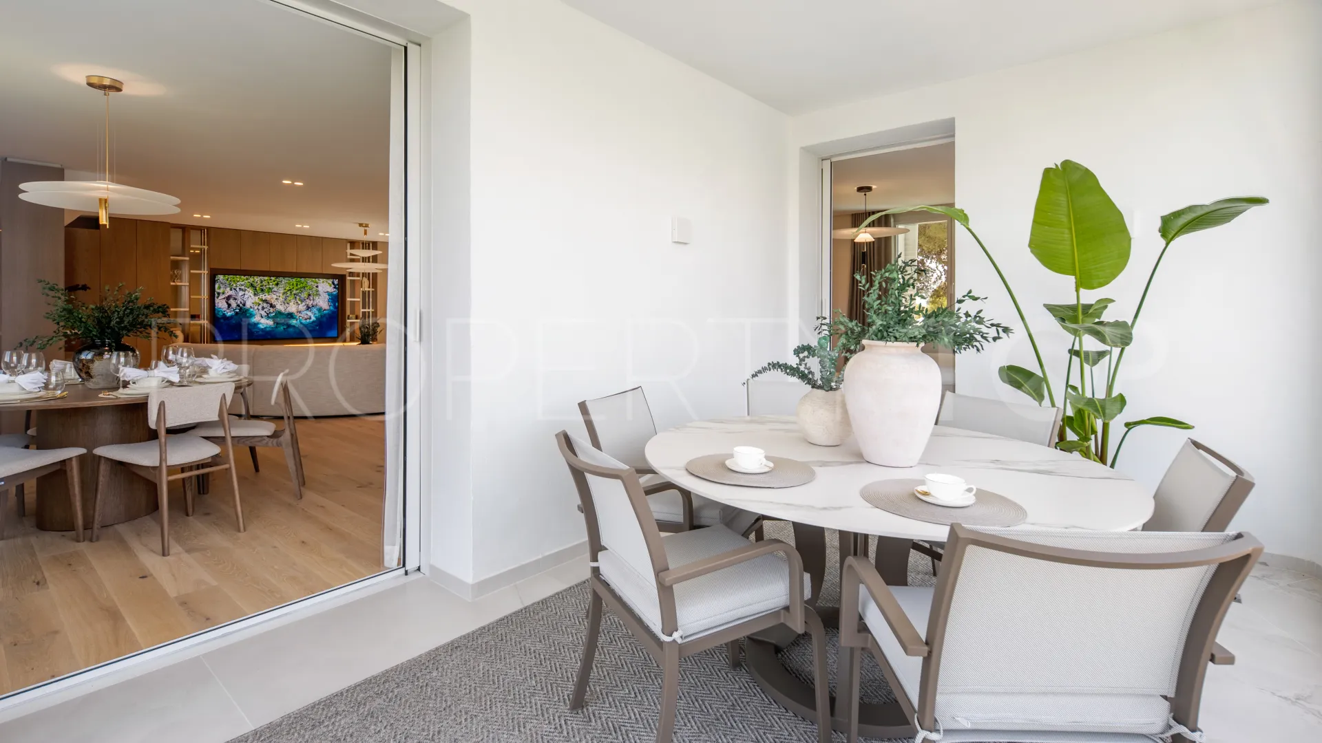 Ático a la venta con 3 dormitorios en Los Monteros