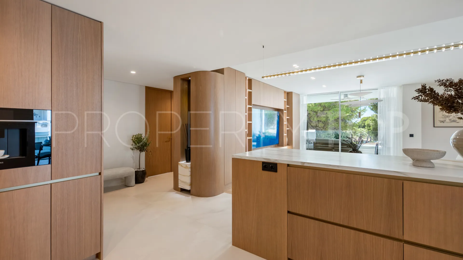 Ático a la venta con 3 dormitorios en Los Monteros