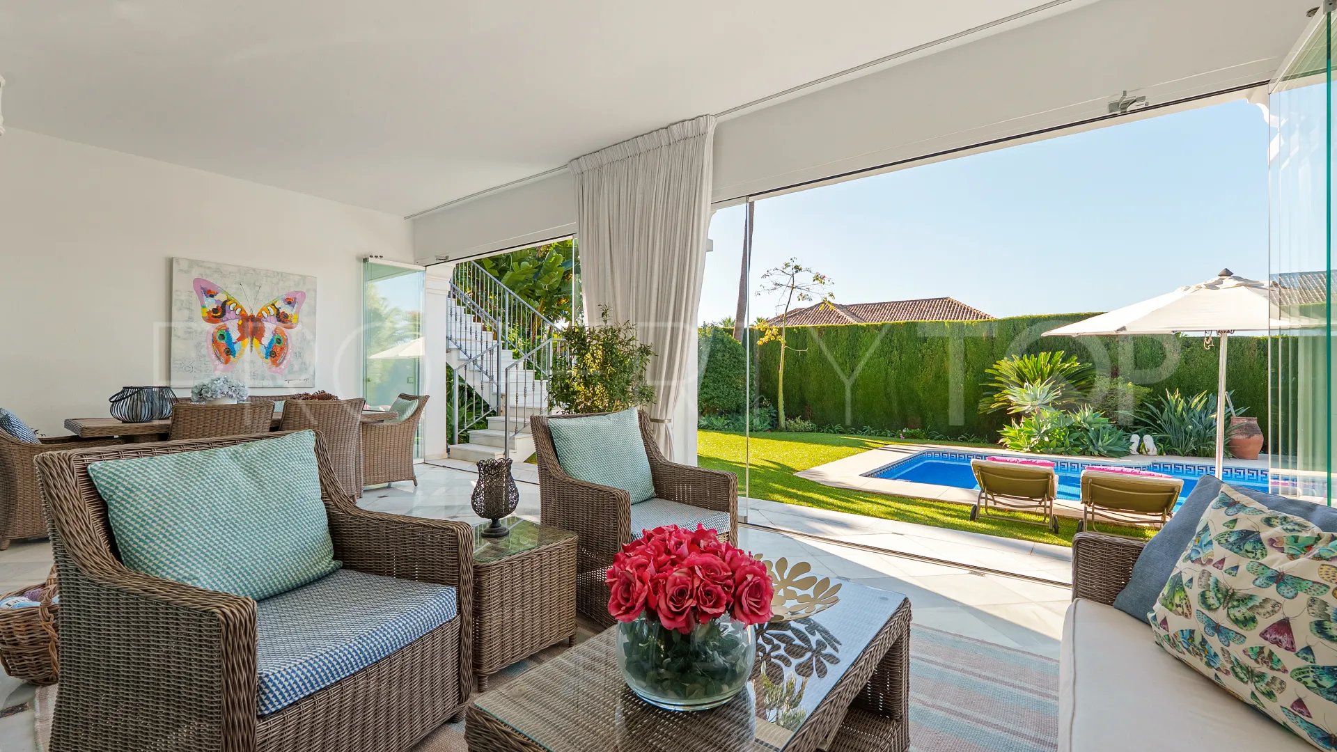 4 bedrooms villa in Sierra Blanca for sale