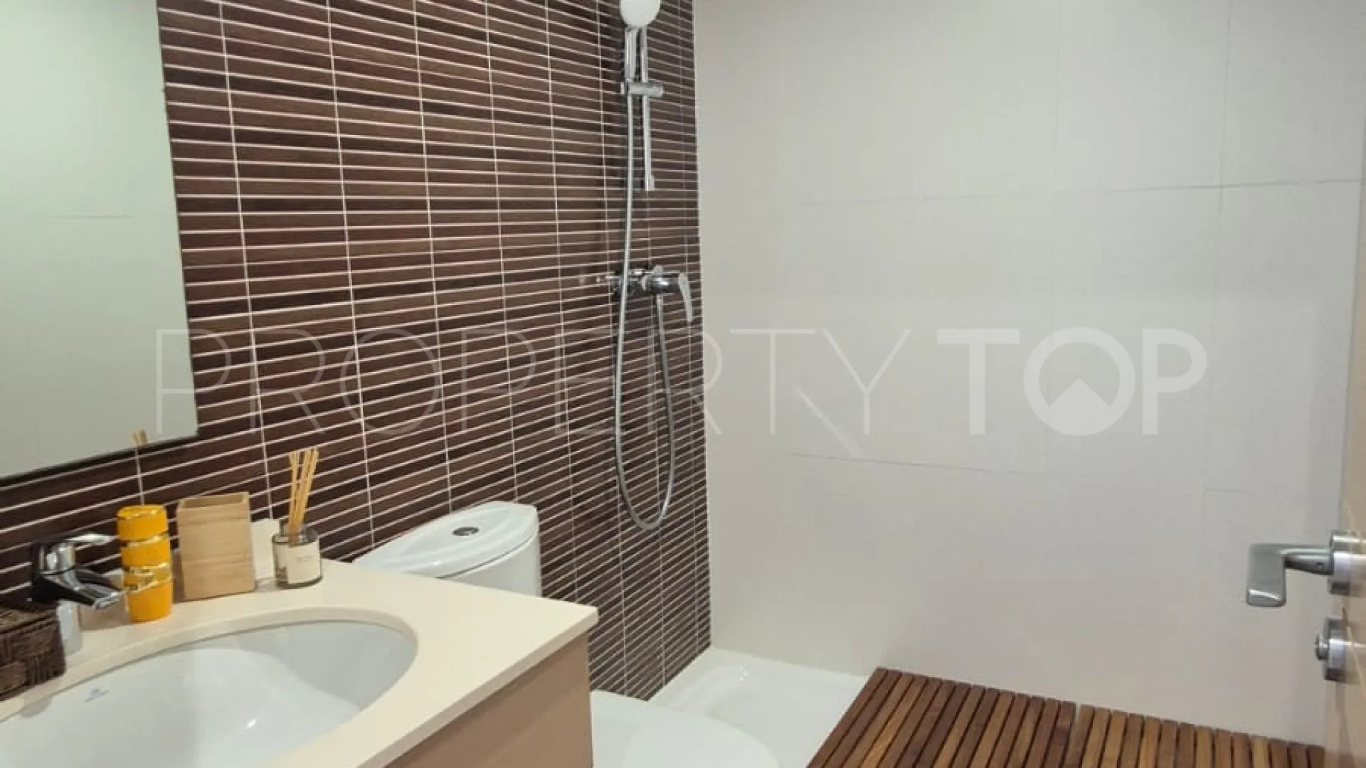 Se vende apartamento con 2 dormitorios en Doña Julia
