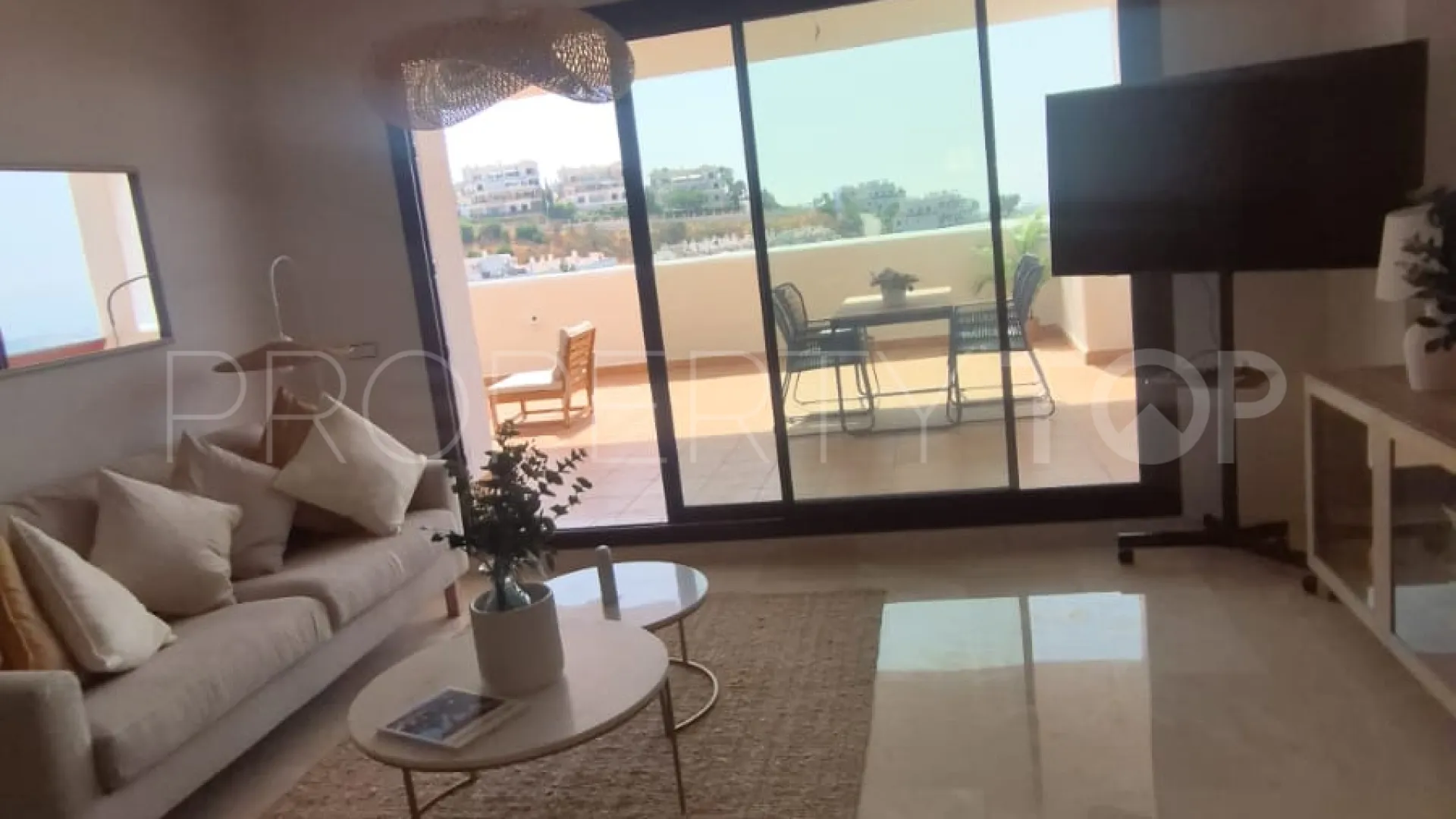 Se vende apartamento con 2 dormitorios en Doña Julia