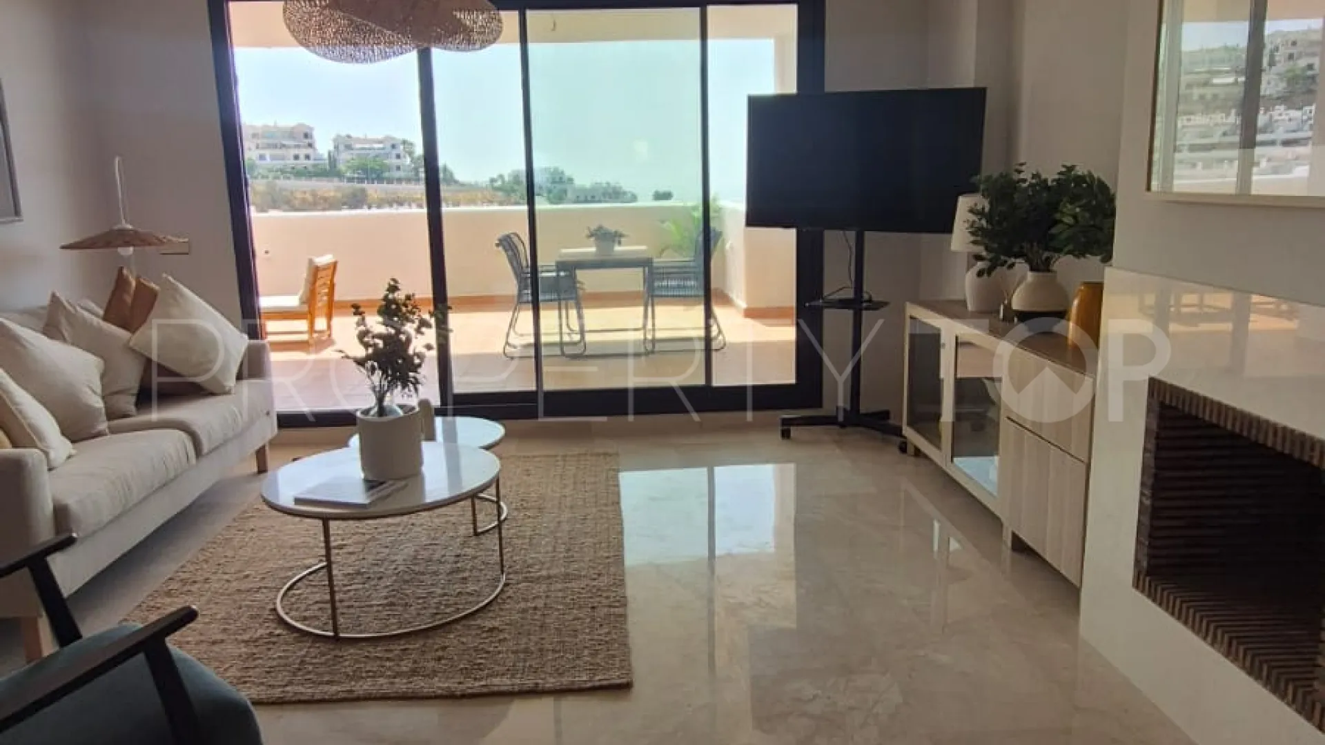 Se vende apartamento con 2 dormitorios en Doña Julia