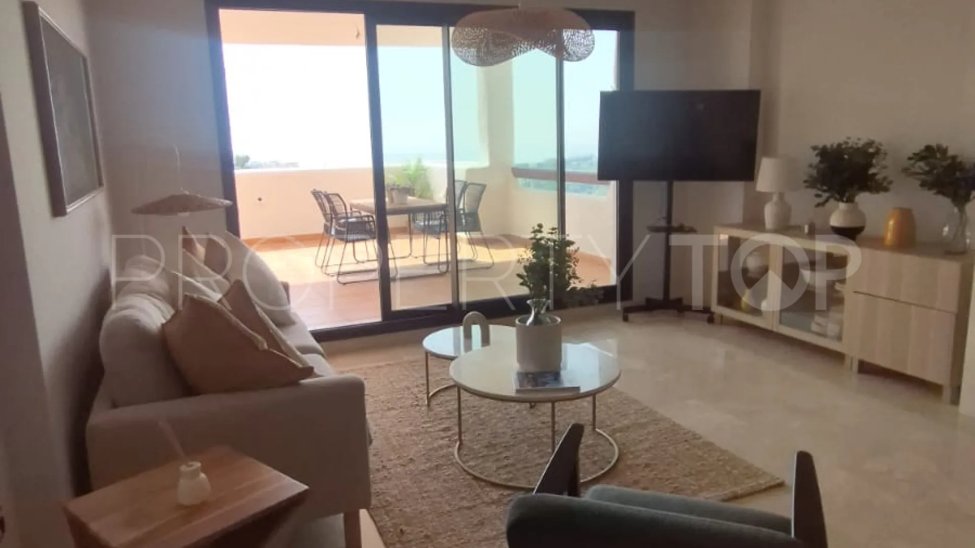 Se vende apartamento con 2 dormitorios en Doña Julia