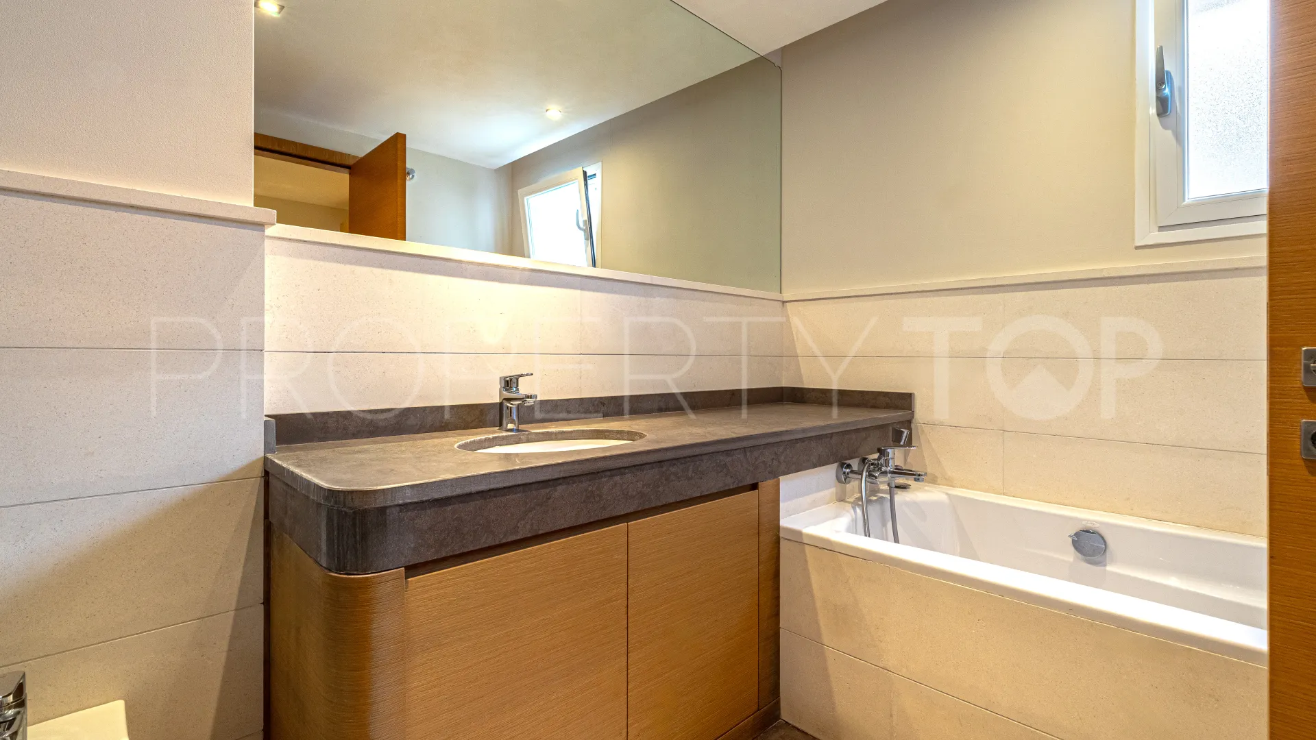 Guadalmina Alta 7 bedrooms villa for sale