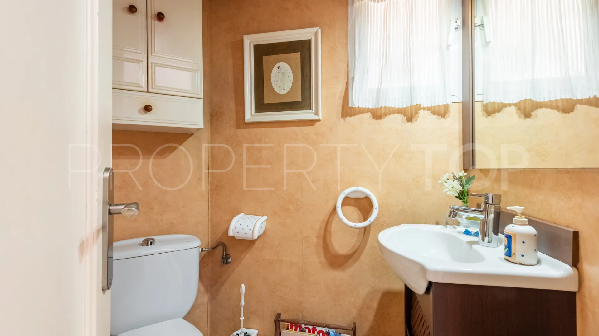 Town house for sale in Bel Air