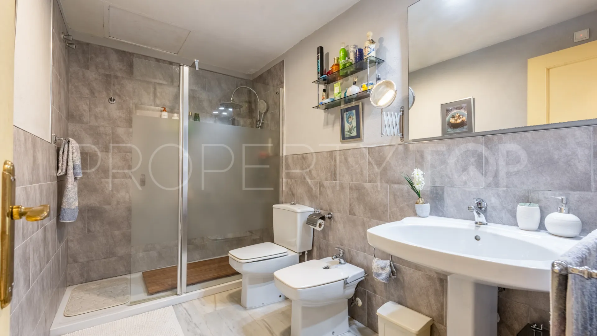 Town house for sale in Bel Air