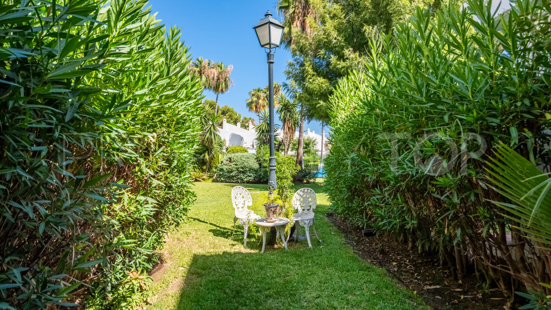 Town house for sale in Bel Air