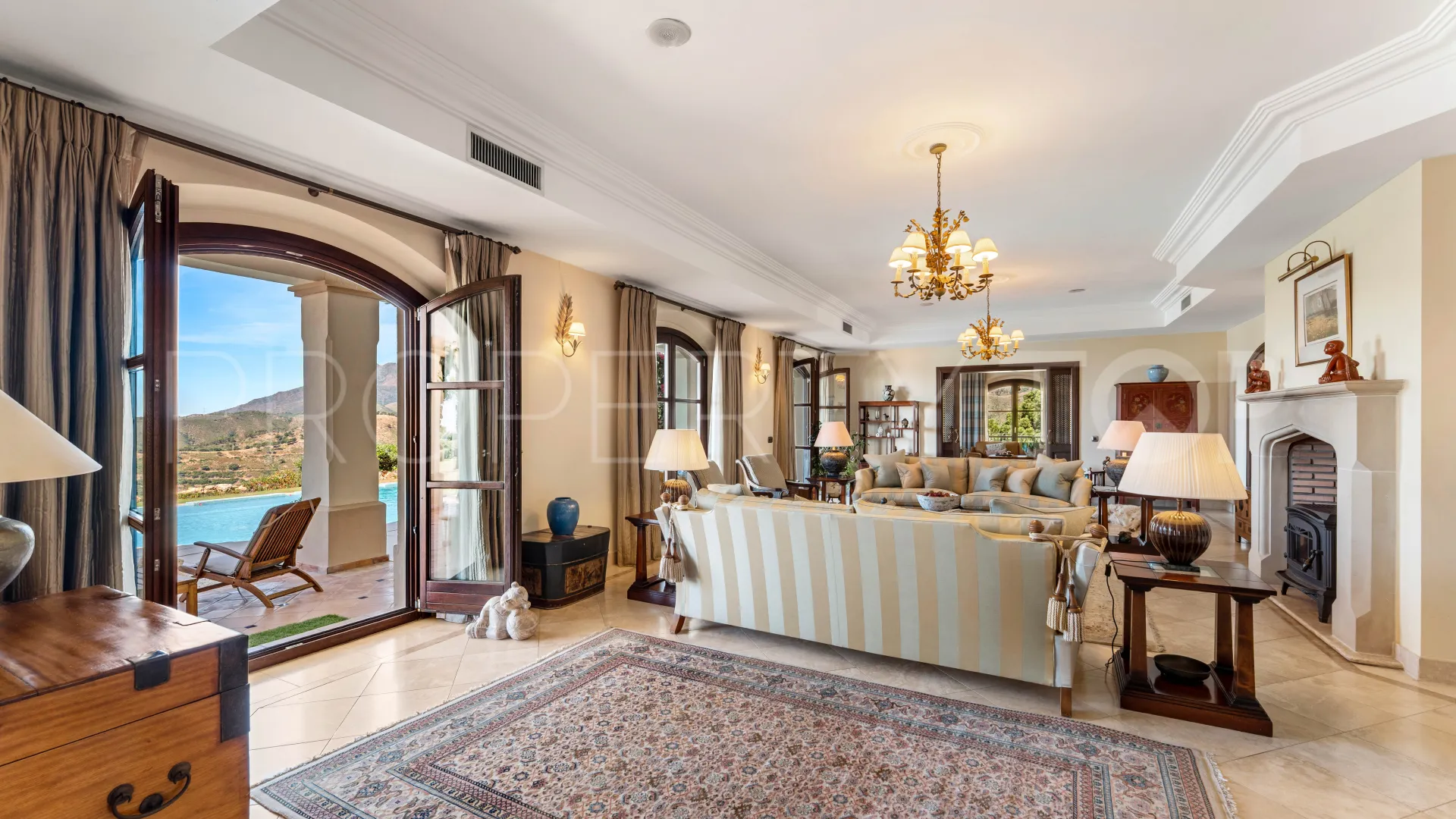 For sale villa in El Velerin