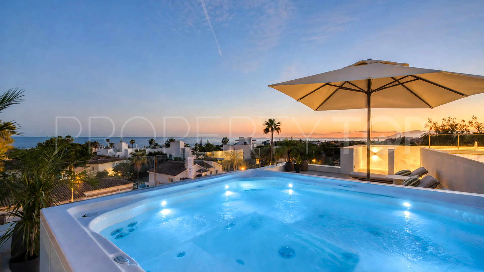 Comprar villa en Marbesa de 6 dormitorios