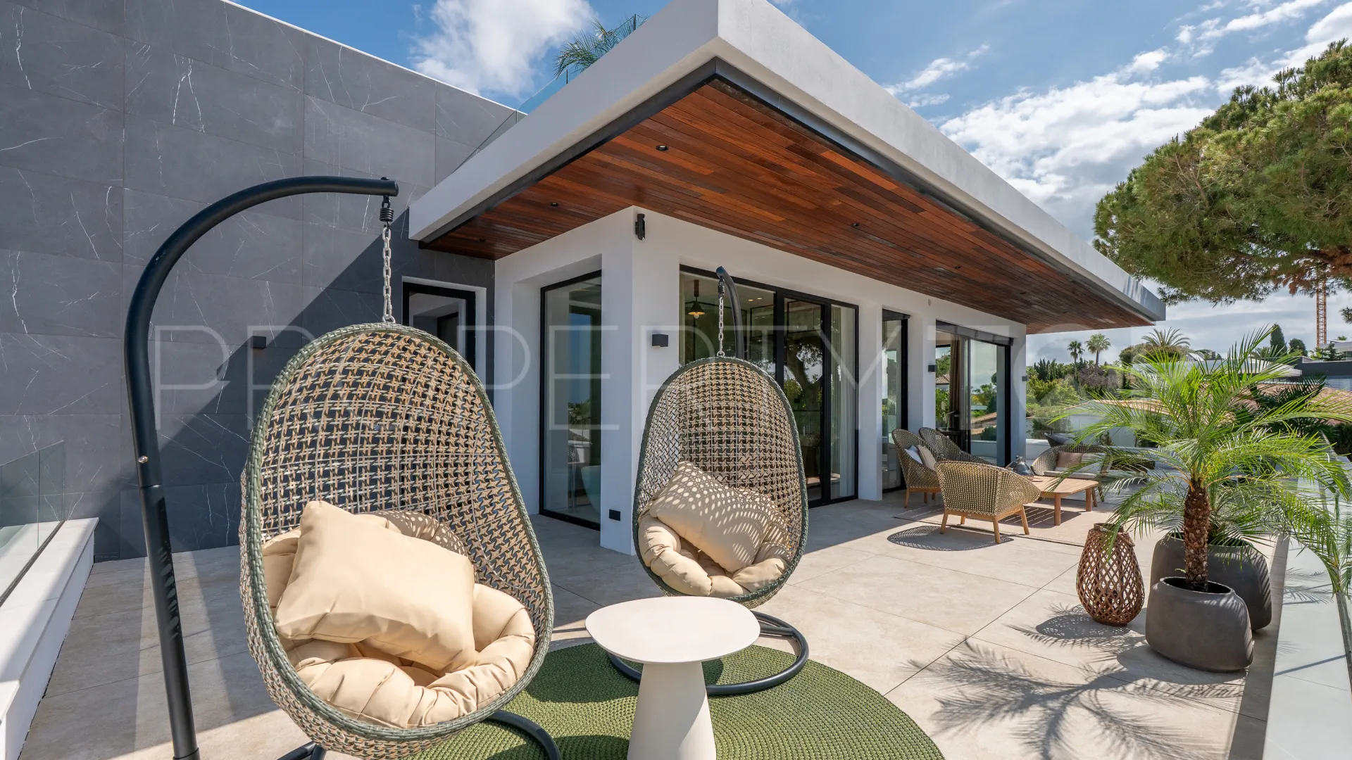 Comprar villa en Marbesa de 6 dormitorios