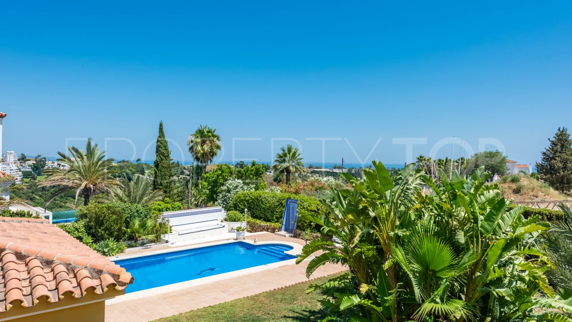 Comprar villa en Atalaya Golf