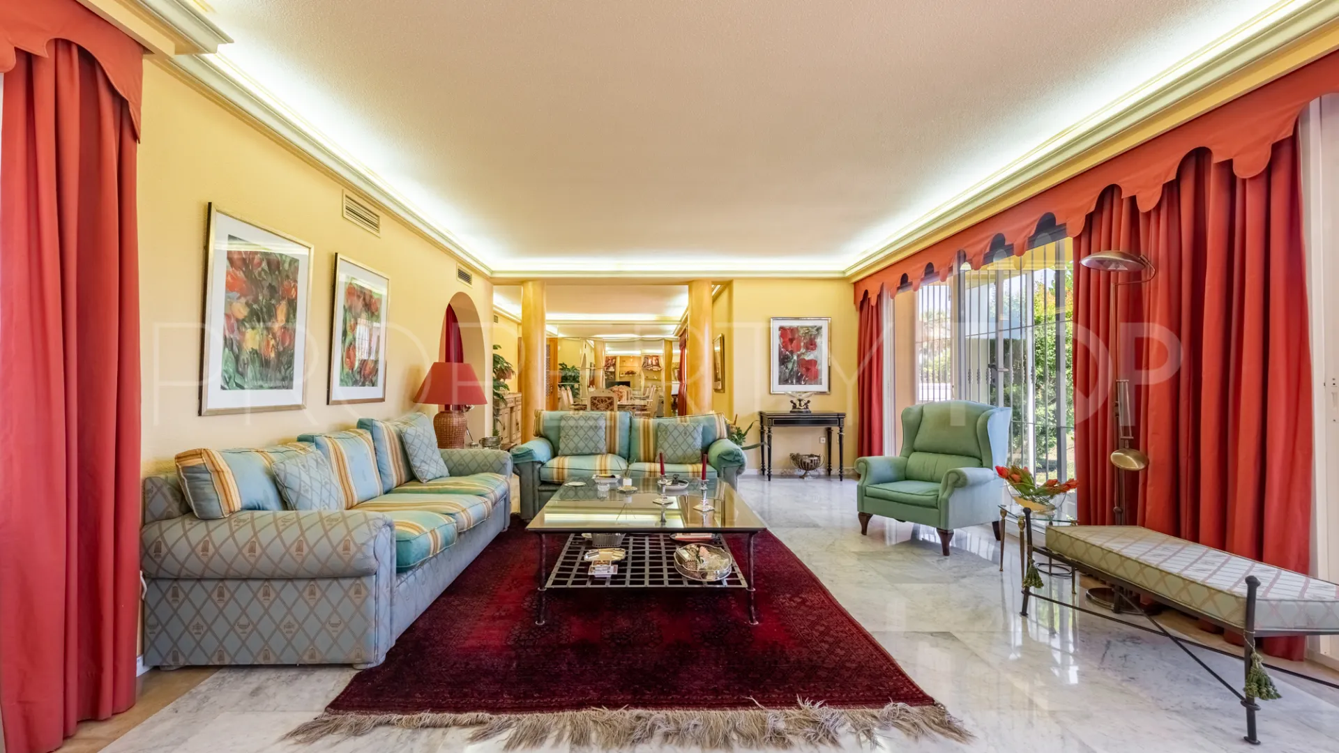 Comprar villa en Atalaya Golf