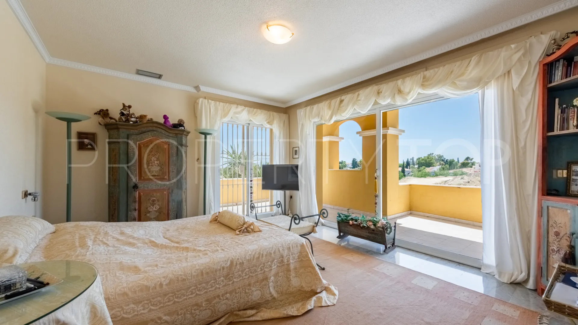 Comprar villa en Atalaya Golf
