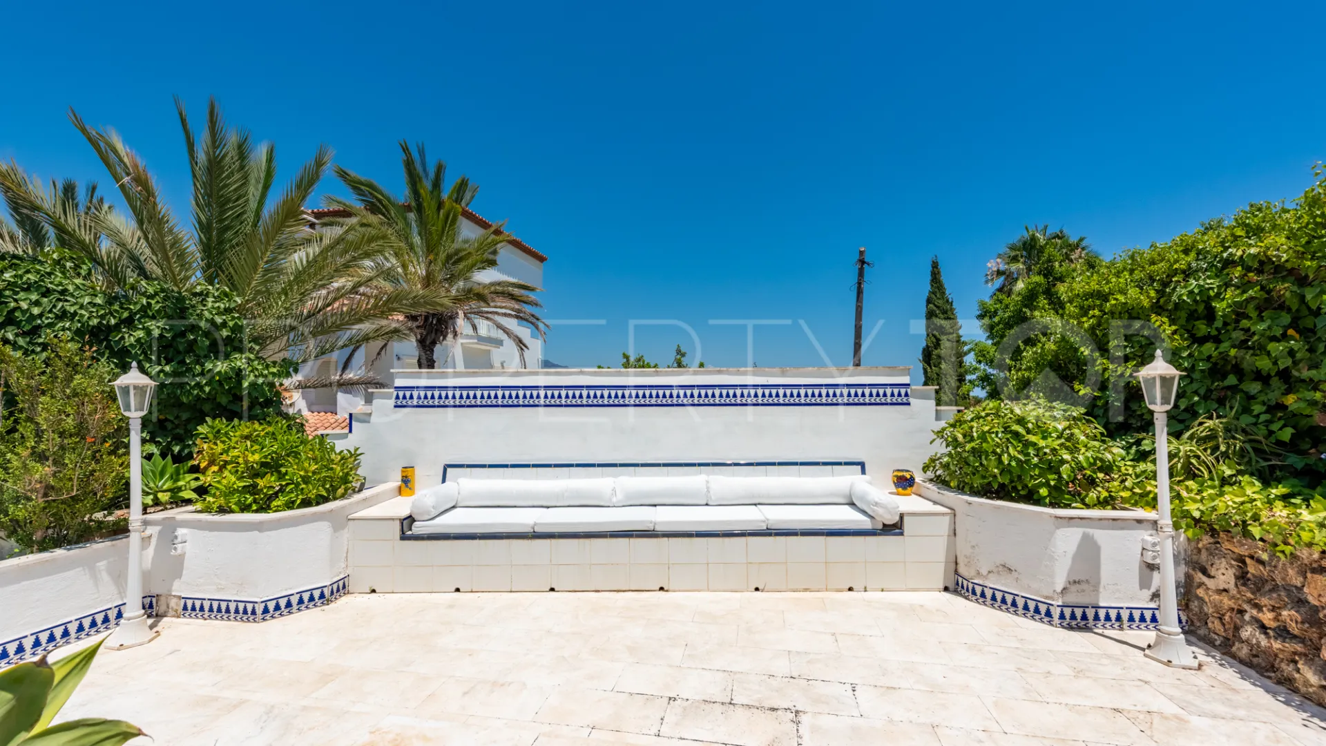 Comprar villa en Atalaya Golf