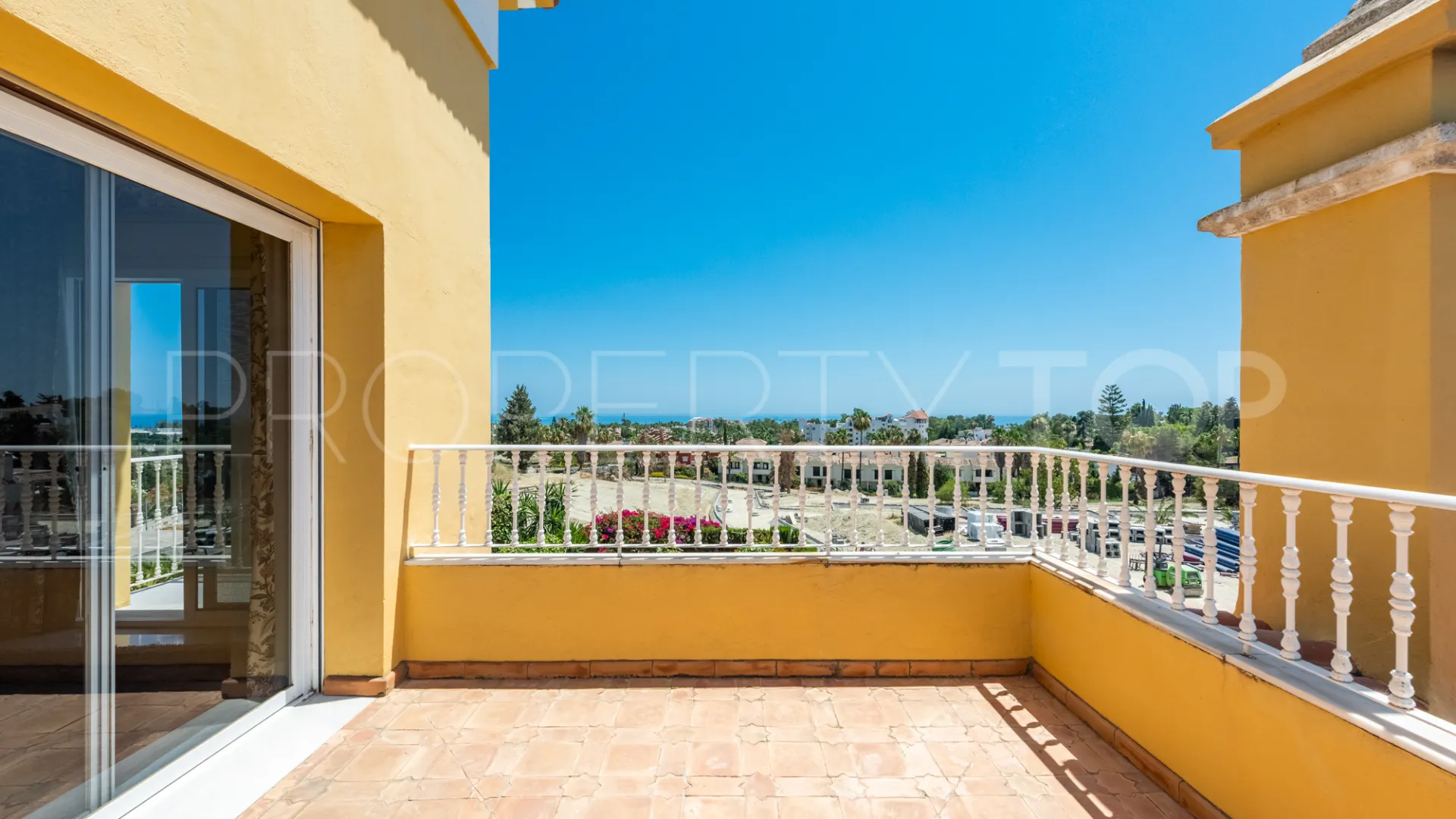 Comprar villa en Atalaya Golf