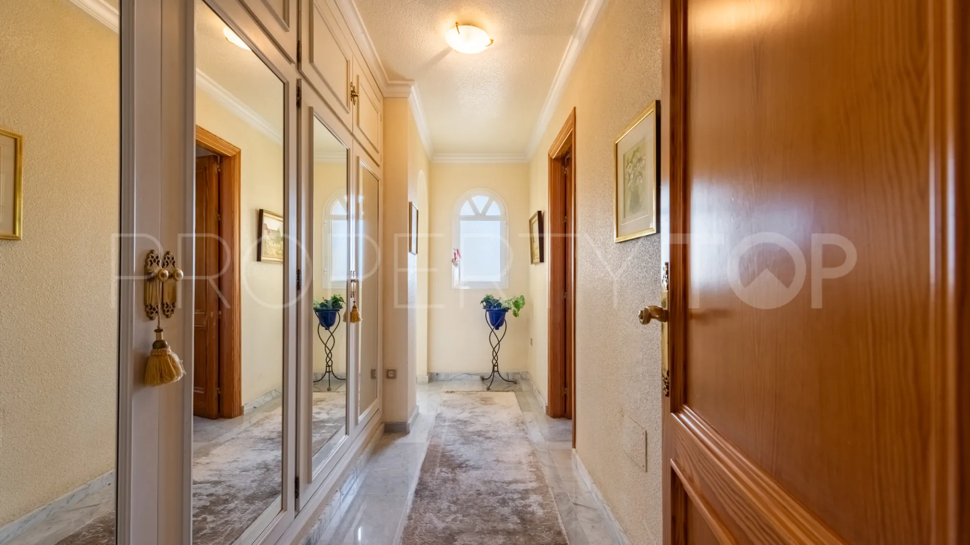 Comprar villa en Atalaya Golf