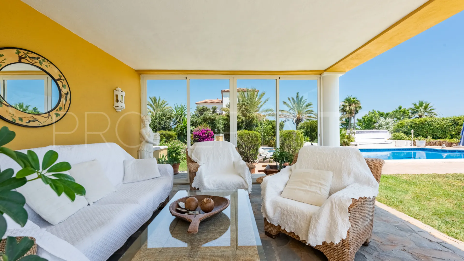 Comprar villa en Atalaya Golf