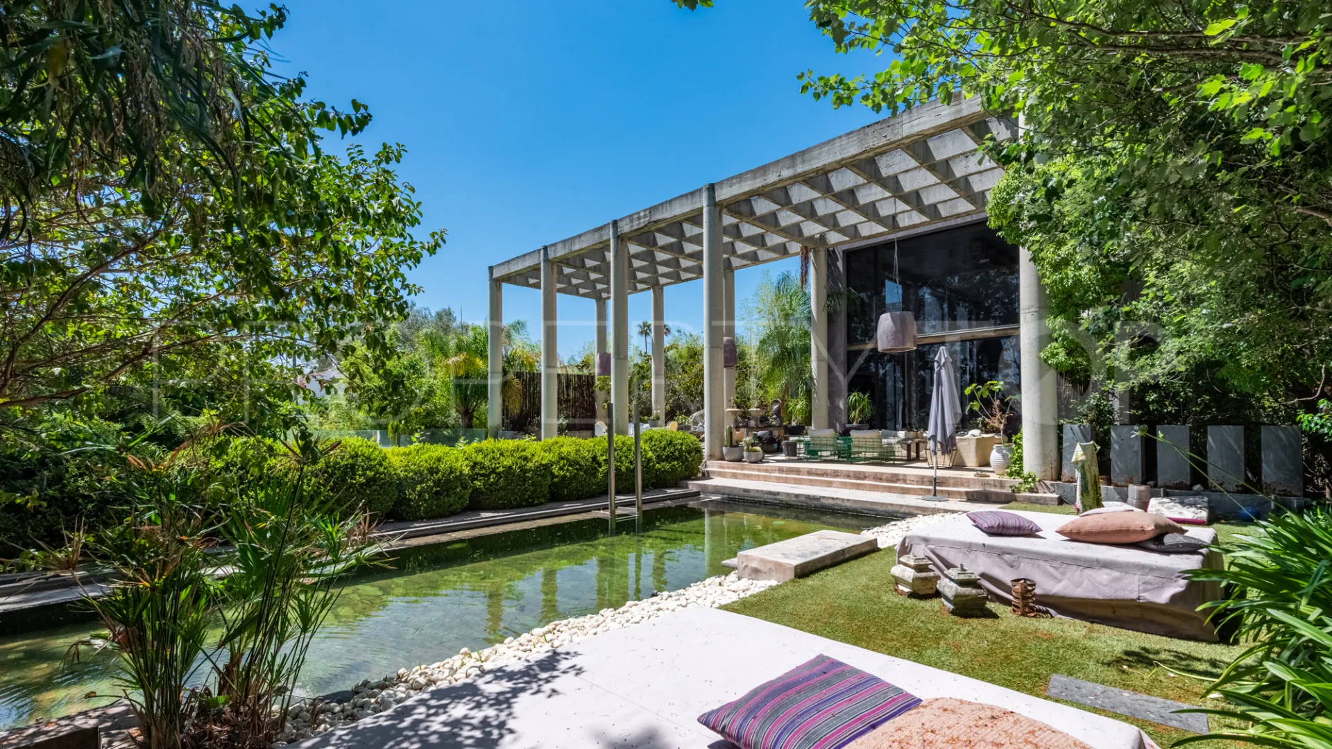 For sale Nueva Atalaya villa with 5 bedrooms