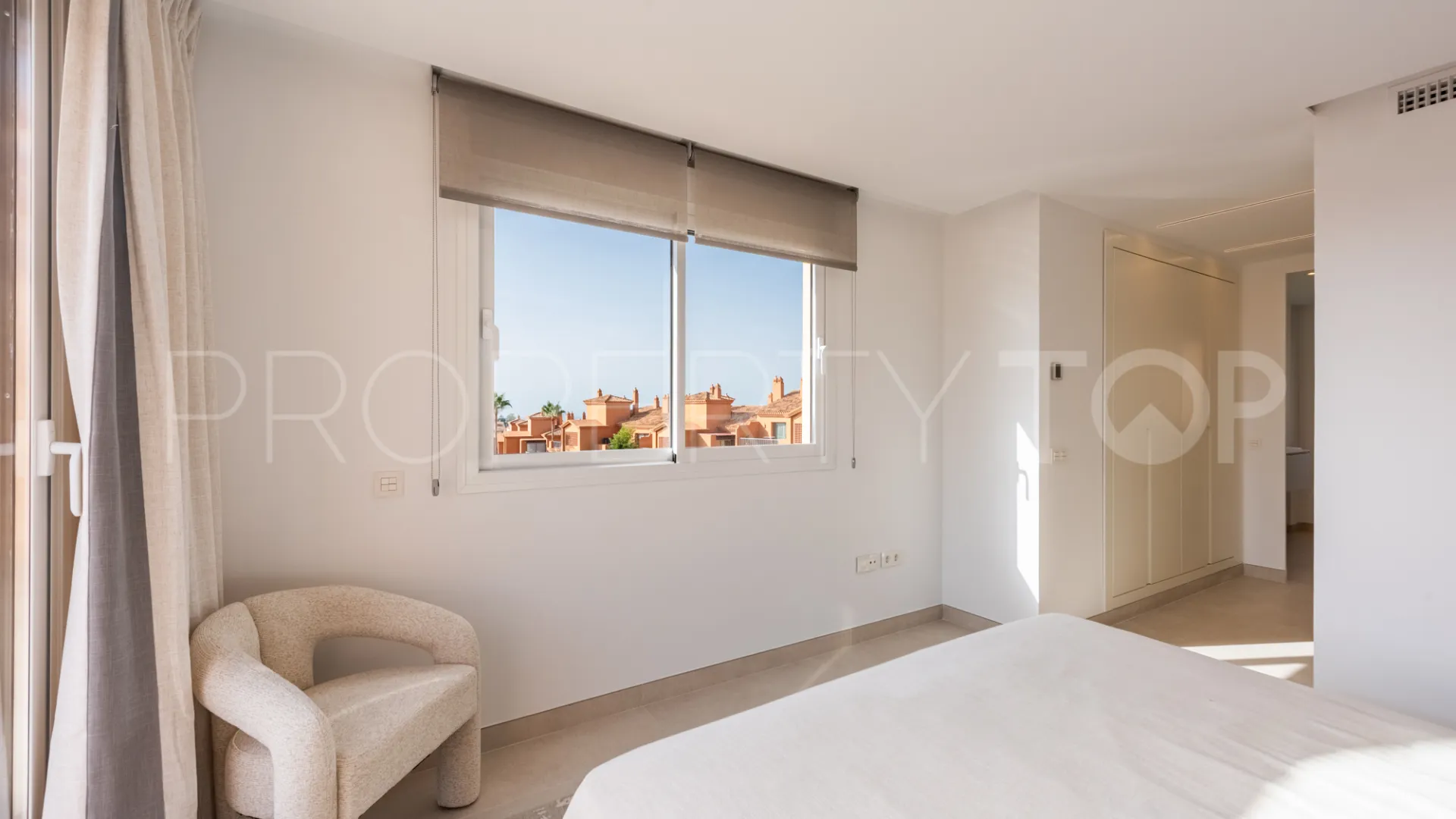 Las lomas del Conde Luque penthouse for sale