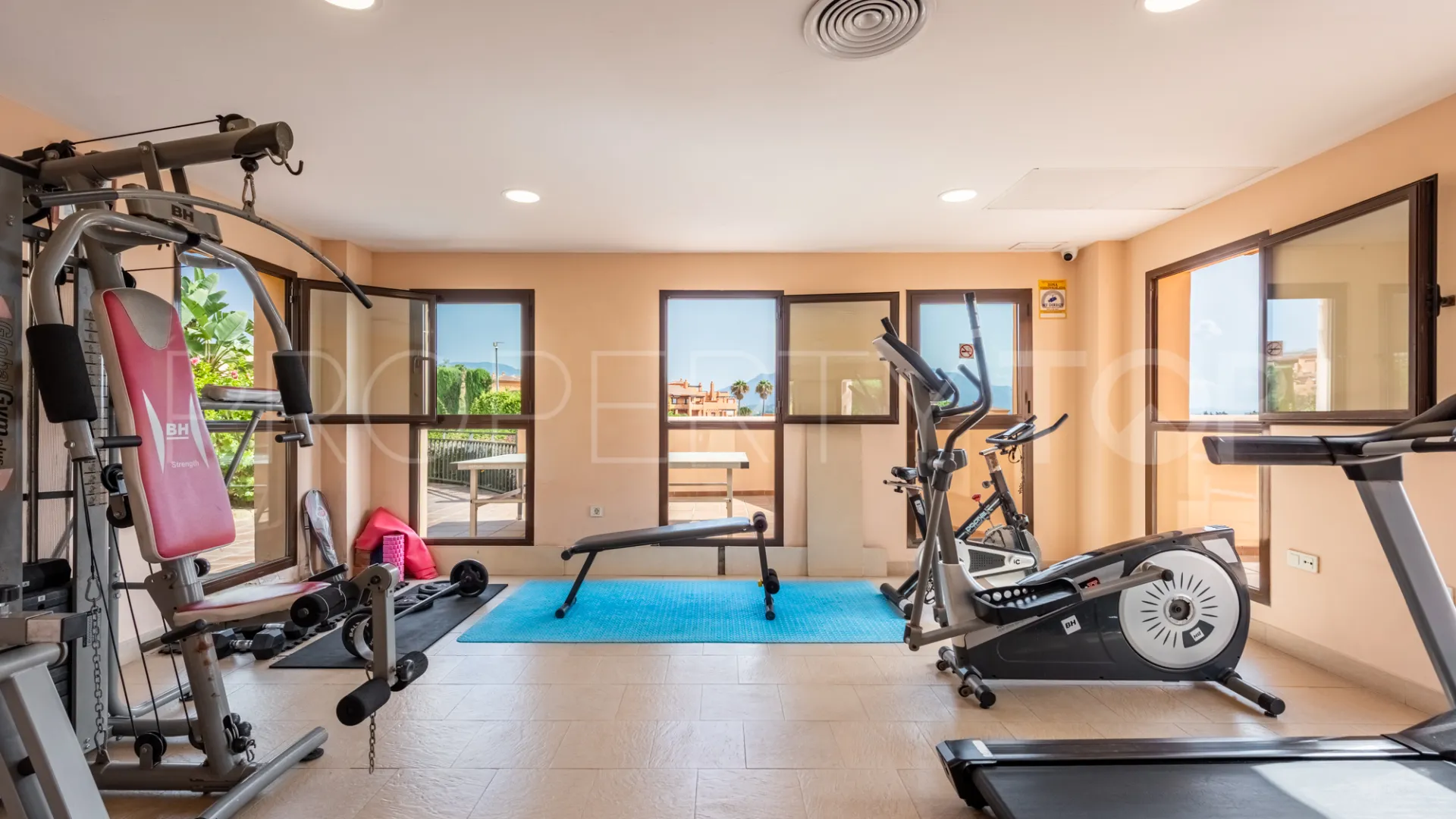Las lomas del Conde Luque penthouse for sale