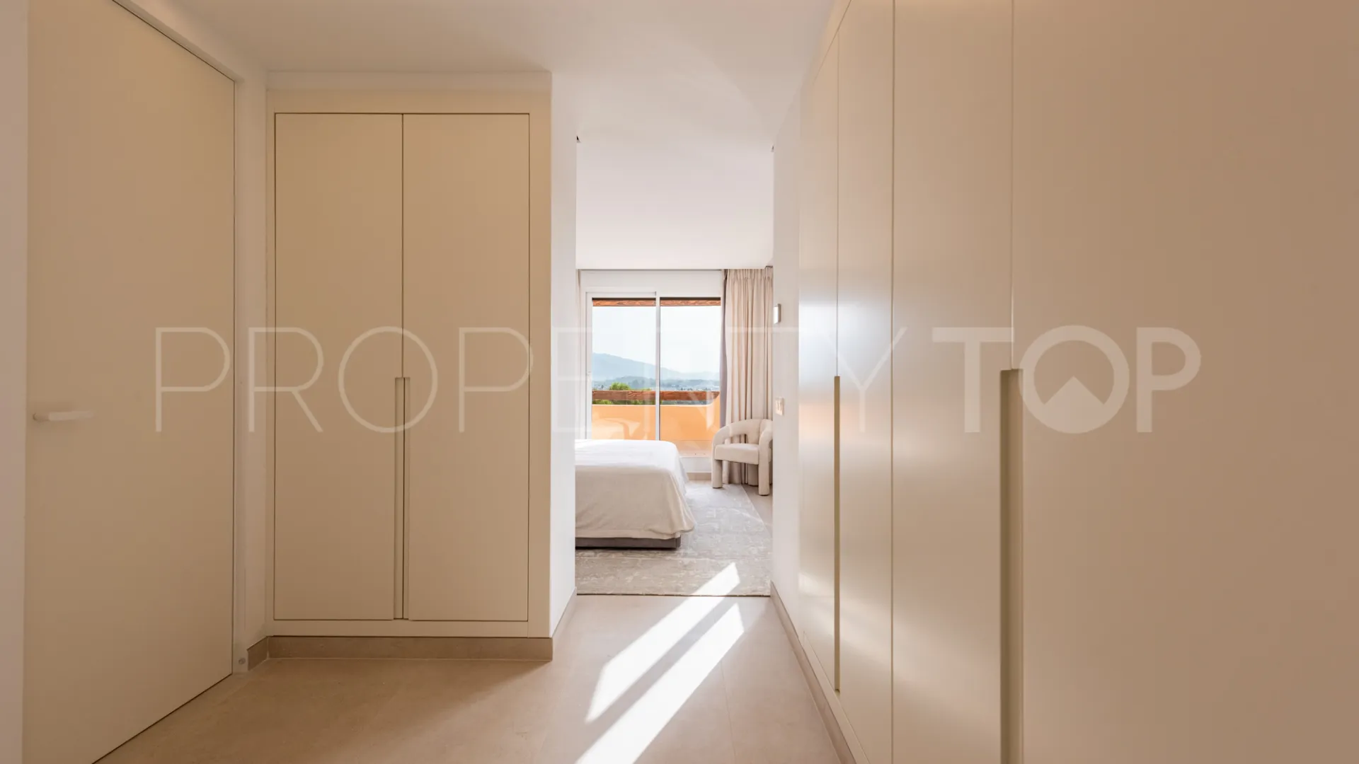 Las lomas del Conde Luque penthouse for sale