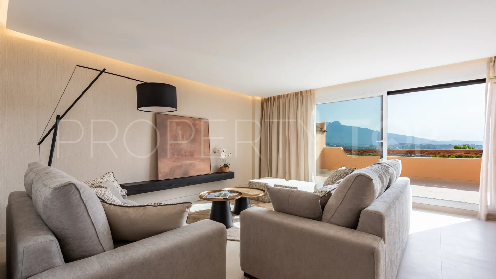 Las lomas del Conde Luque penthouse for sale
