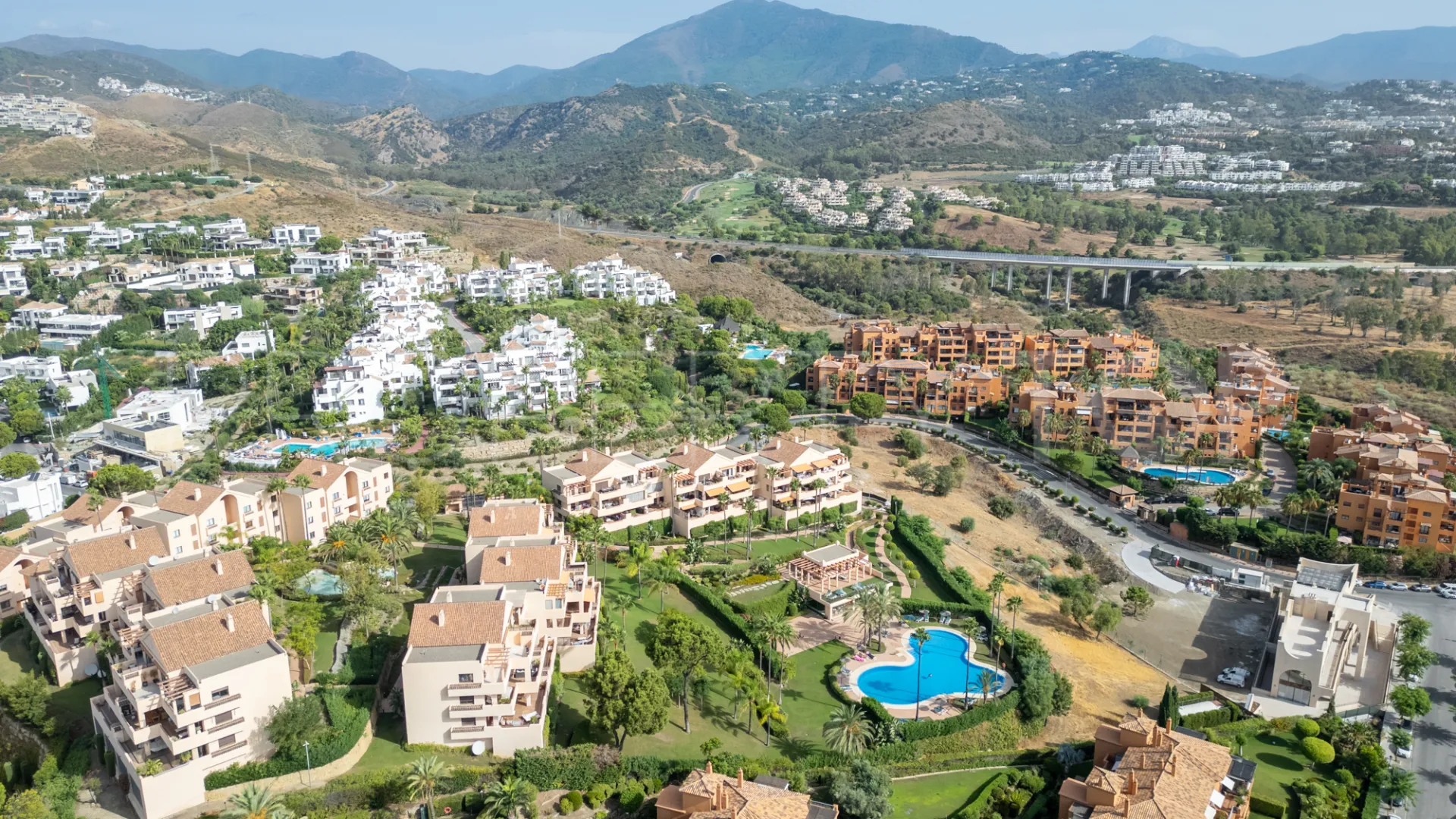Las lomas del Conde Luque penthouse for sale