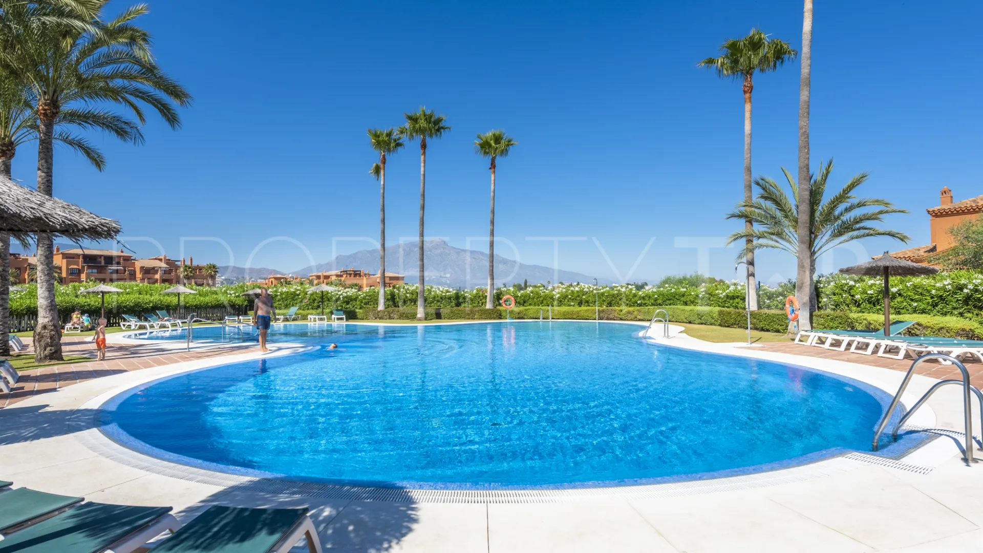 Las lomas del Conde Luque penthouse for sale
