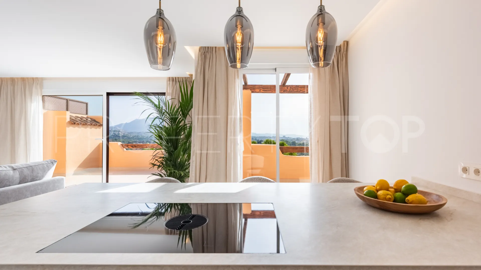 Las lomas del Conde Luque penthouse for sale