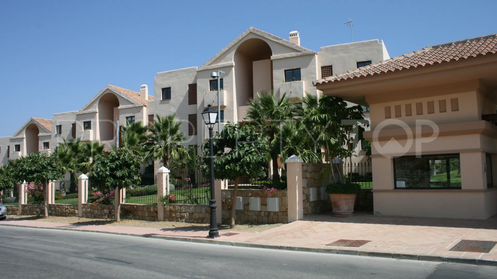 Las lomas del Conde Luque penthouse for sale