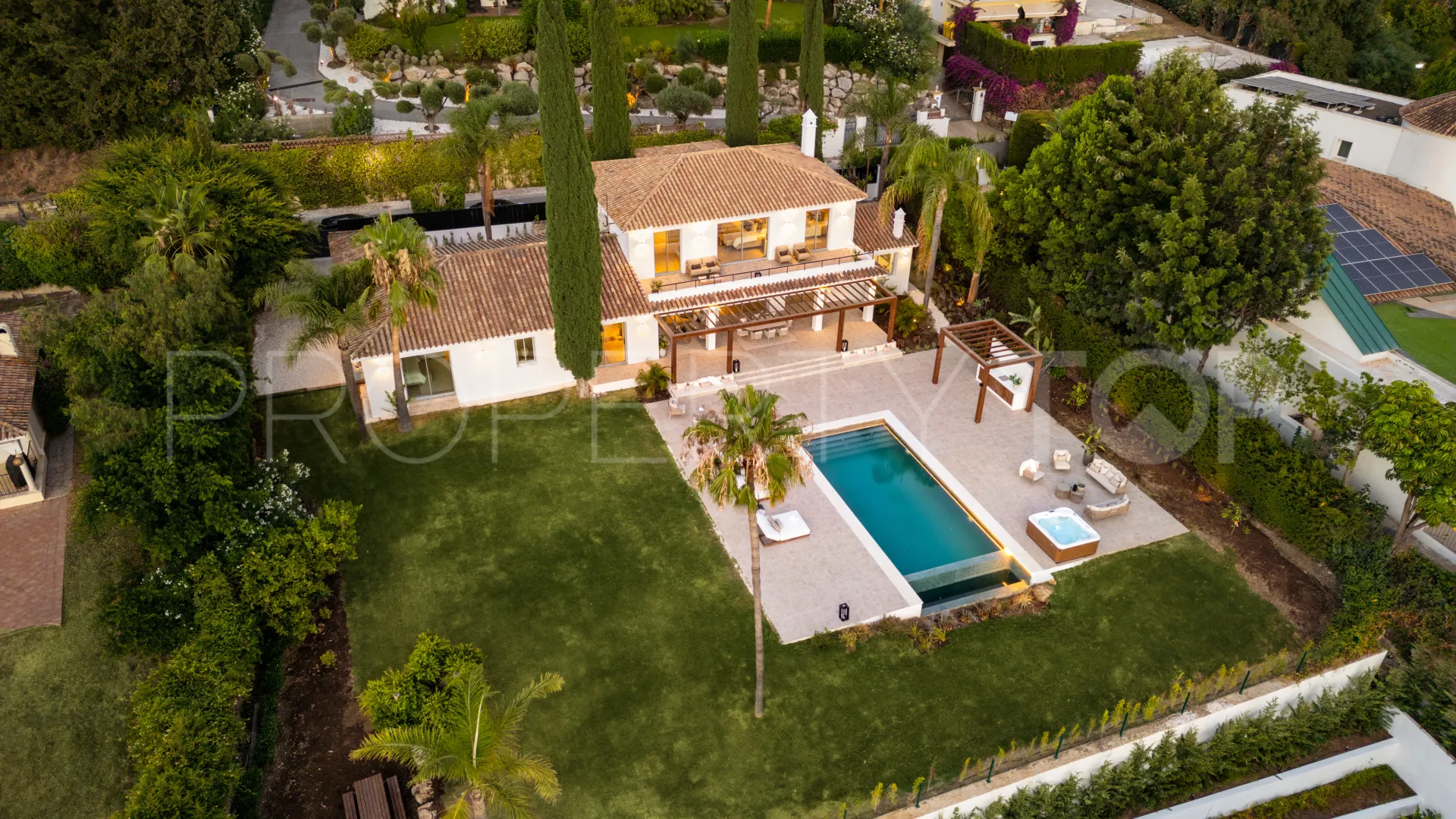 El Paraiso, villa en venta