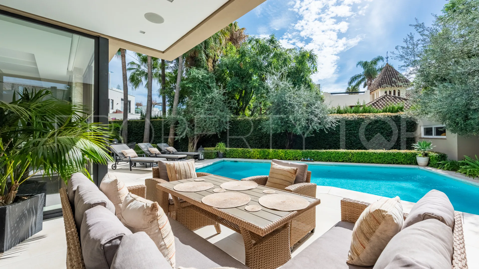For sale villa in Casablanca