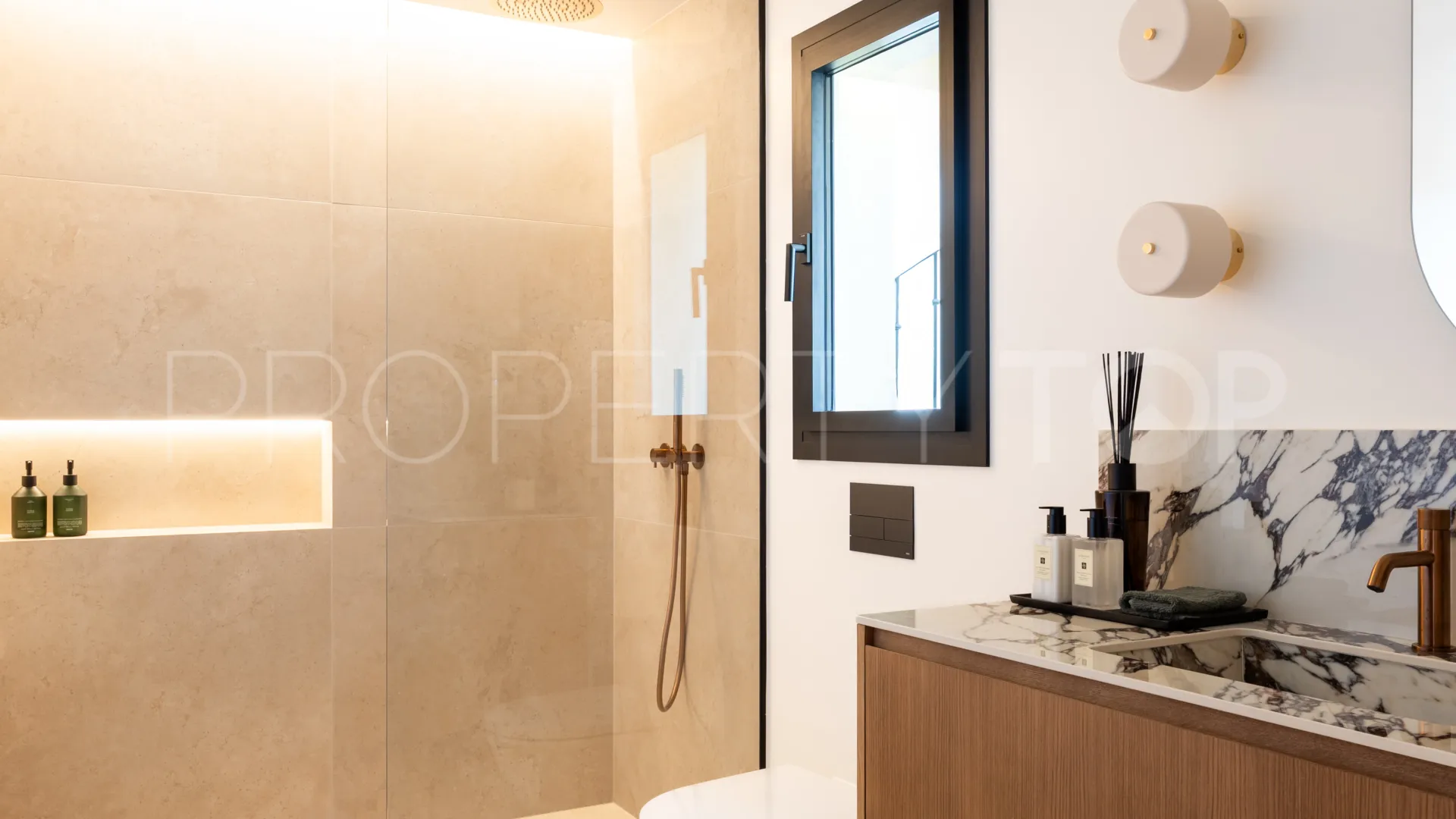 Buy town house in La Quinta Hills