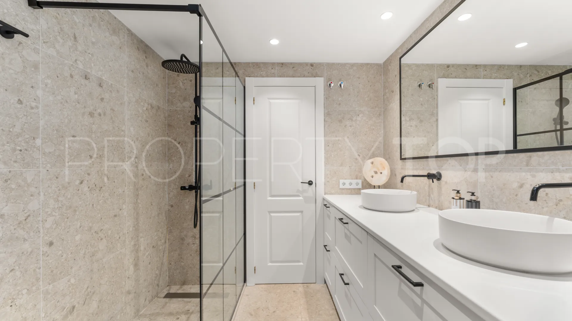 Comprar apartamento de 3 dormitorios en Aldea Blanca