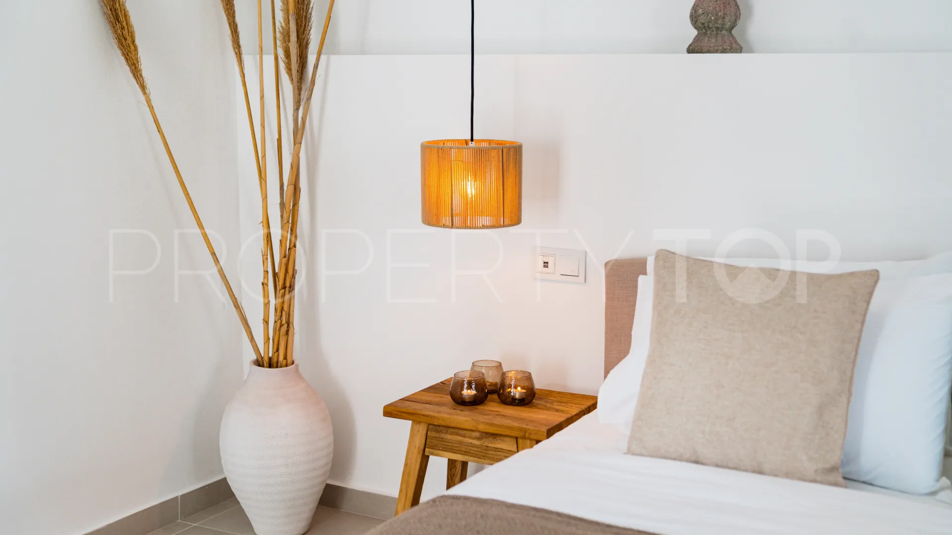 Comprar apartamento de 3 dormitorios en Aldea Blanca
