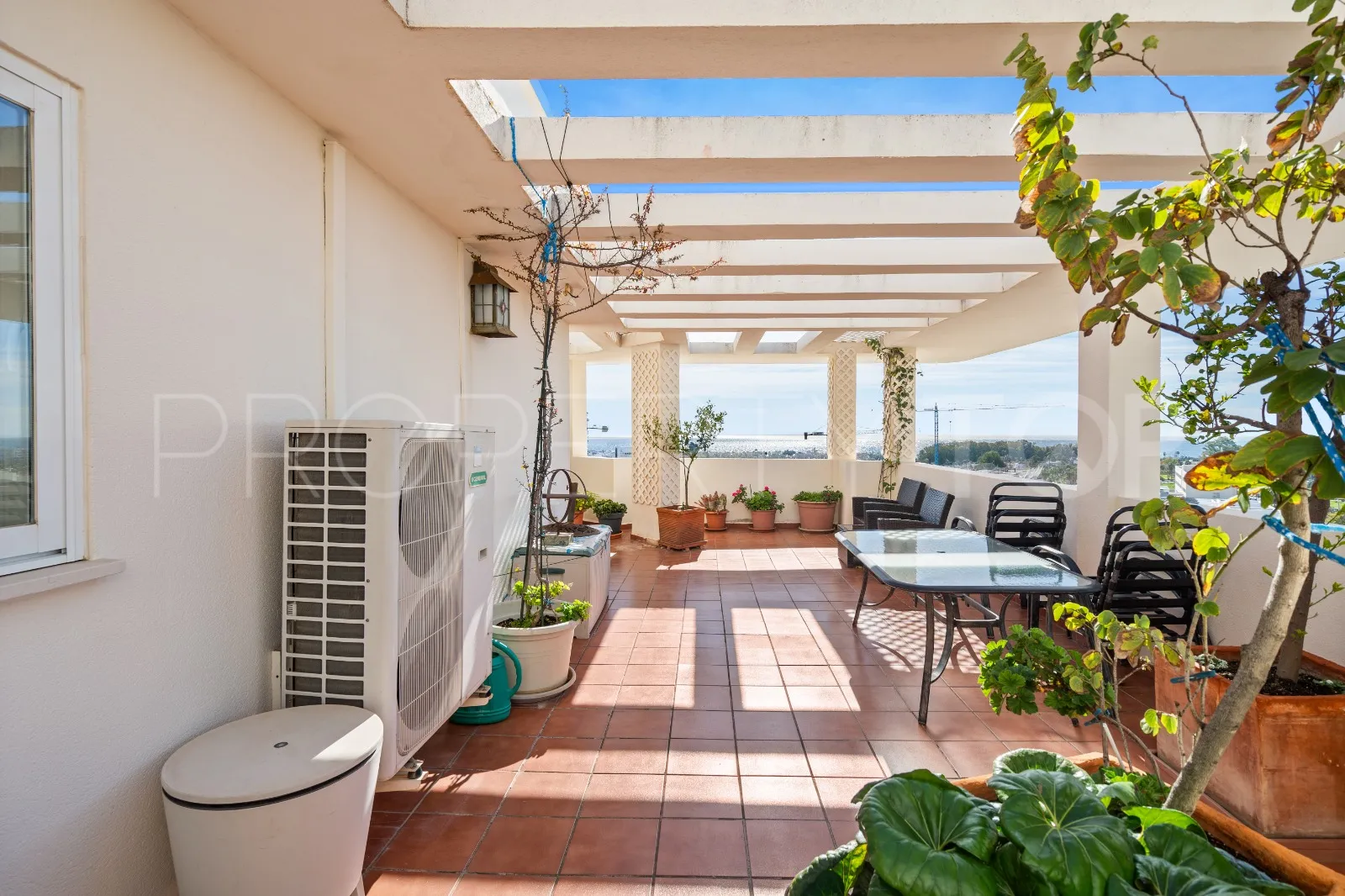 For sale penthouse in San Pedro de Alcantara with 3 bedrooms