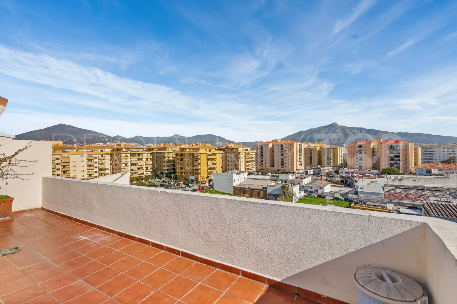 For sale penthouse in San Pedro de Alcantara with 3 bedrooms