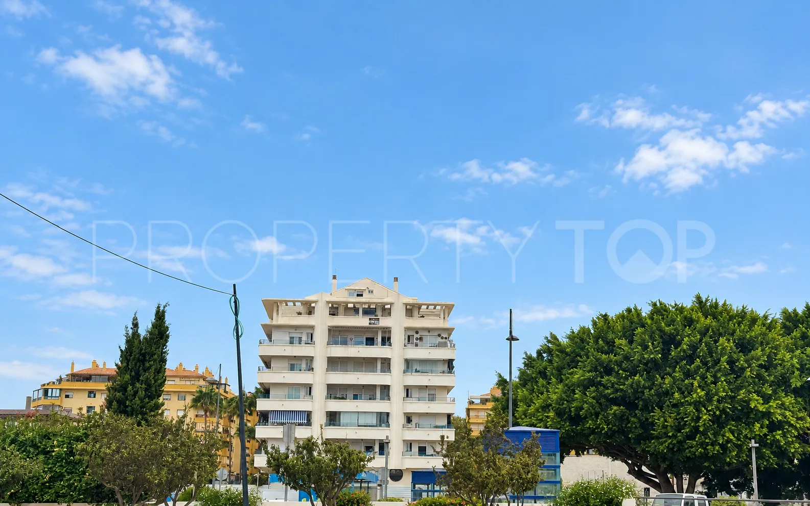 For sale penthouse in San Pedro de Alcantara with 3 bedrooms