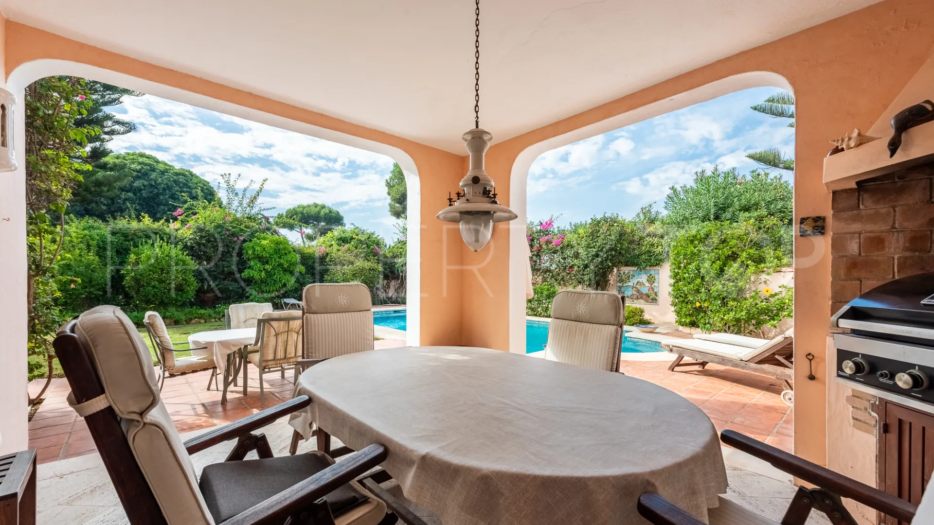 Villa en venta con 4 dormitorios en Paraiso Barronal