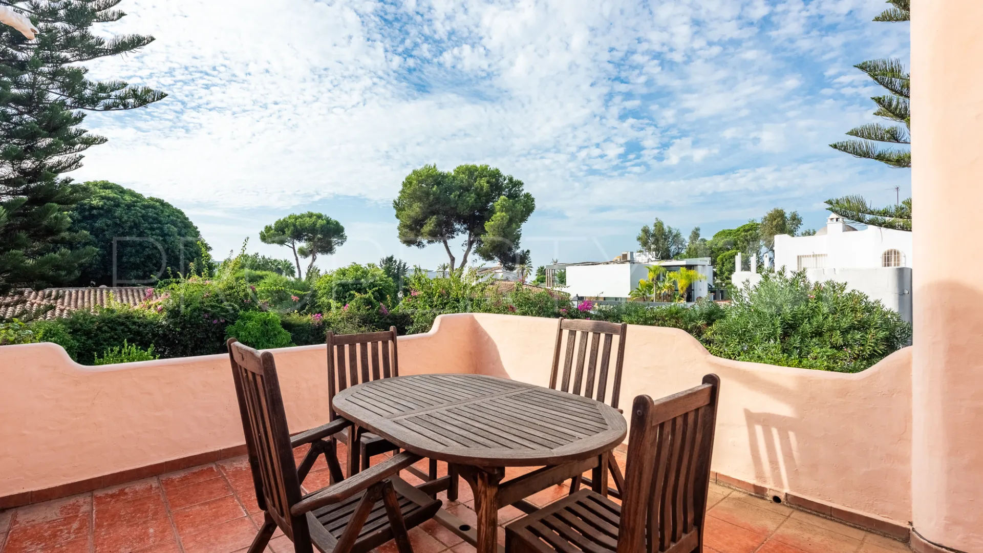 Villa en venta con 4 dormitorios en Paraiso Barronal